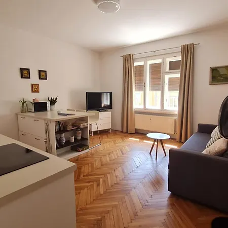 Апартаменты Mona Lisa *