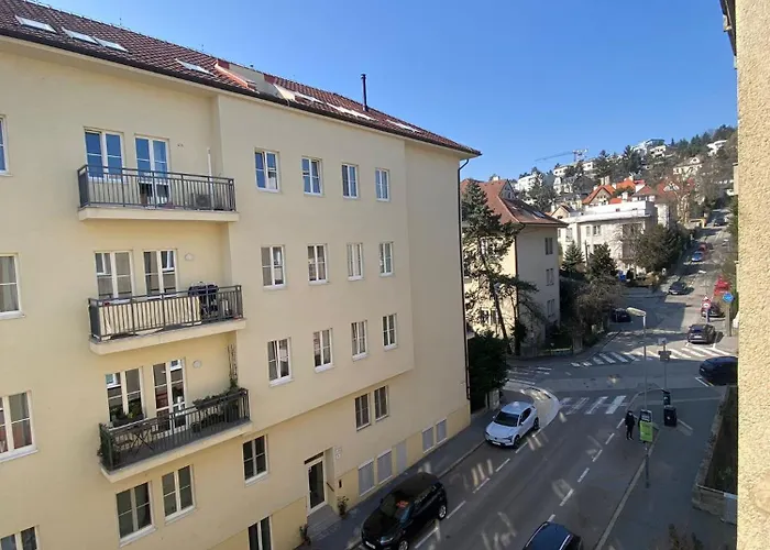 Mona Lisa Apartman *